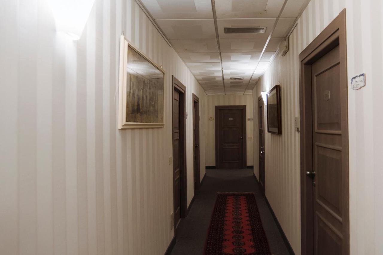 אלבניה Hotel Marisa מראה חיצוני תמונה