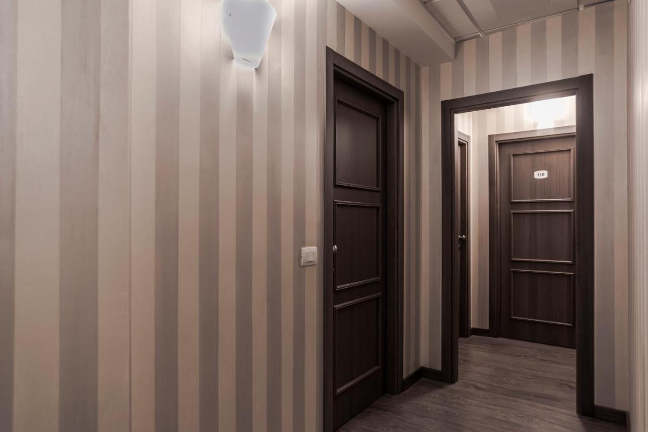 אלבניה Hotel Marisa מראה חיצוני תמונה