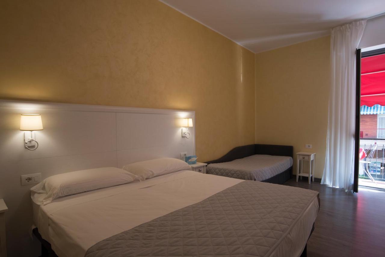 אלבניה Hotel Marisa מראה חיצוני תמונה